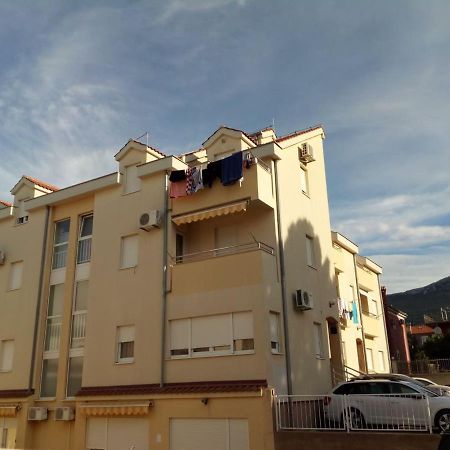 Apartment Bambino Kastela Exterior photo